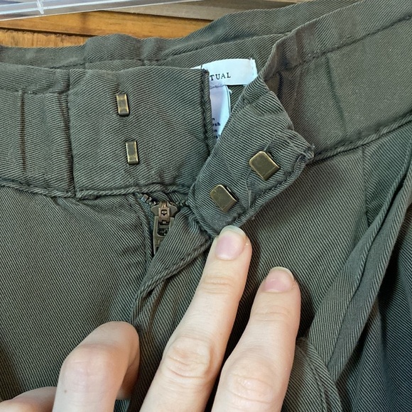 Daily Ritual soft paper bag pants - Picture 4 of 9